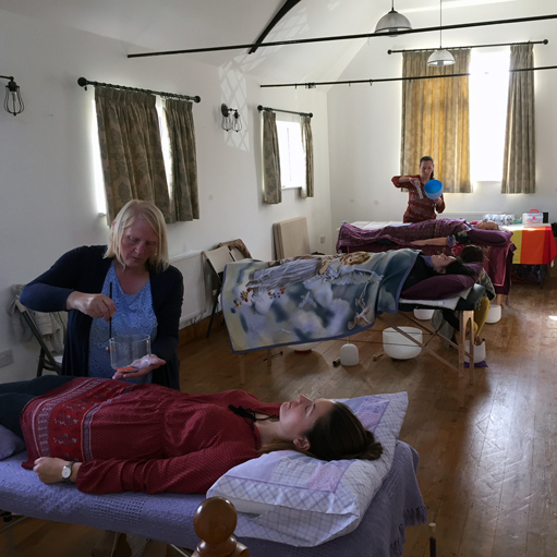 Crystal Bowl and Himalayan Bowl Practitioner Training - moments